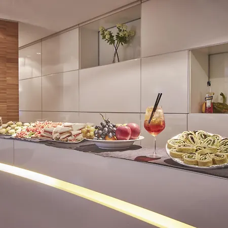 Ih Watt 13 4* Milán