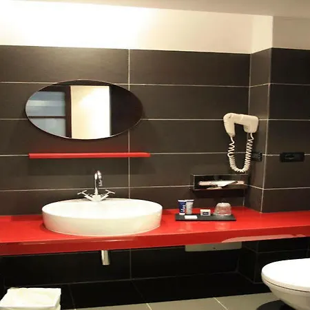 Hotel Ih Watt 13 Milano